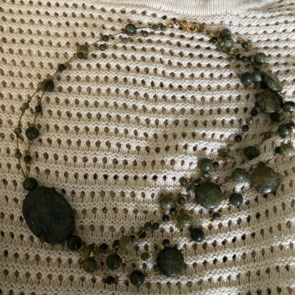 Elegant Green Beaded Necklace